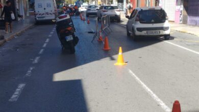 alicante-cierra-al-trafico-la-avenida-de-soto-ameno-por-la-rotura-de-un-colector