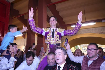 la-diputacion-de-zaragoza-falla-los-premios-de-la-feria-taurina-del-pilar-2024