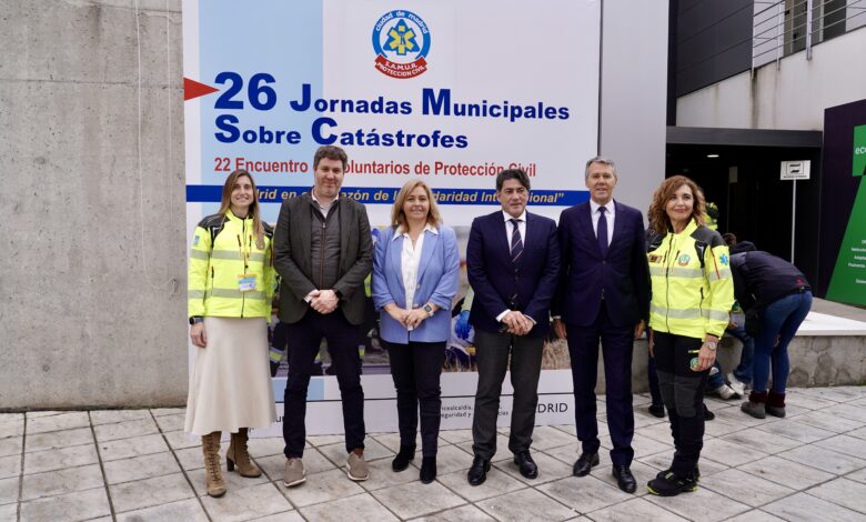 sanz-ensalza-el-“afan-de-samur-proteccion-civil-por-alcanzar-la-excelencia”-en-la-apertura-de-su-26a-jornada-de-catastrofes,-con-record-de-inscritos