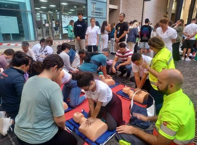 el-hospital-doctor-negrin-organiza-unas-jornadas-sobre-rcp-con-la-participacion-de-mas-de-600-personas