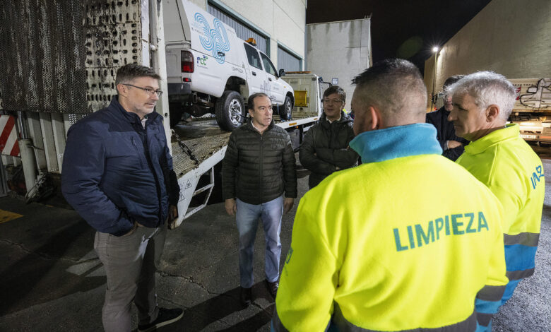 los-servicios-municipales-de-limpieza-y-las-gruas-de-emt-madrid-se-desplazan-a-valencia-para-ayudar-en-las-zonas-afectadas-por-la-dana