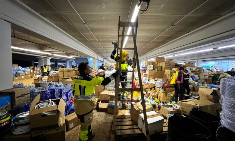 el-dispositivo-de-emergencias-de-canarias-logra-habilitar-una-zona-para-la-instalacion-del-banco-de-alimentos-en-va