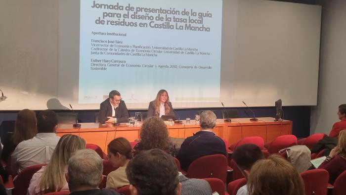 el-gobierno-regional-y-la-uclm-presentan-la-‘guia-del-diseno-de-la-tasa-municipal-de-residuos’-para-colaborar-con-los-ayuntamientos-en-la-elaboracion-de-sus-ordenanzas-fiscales