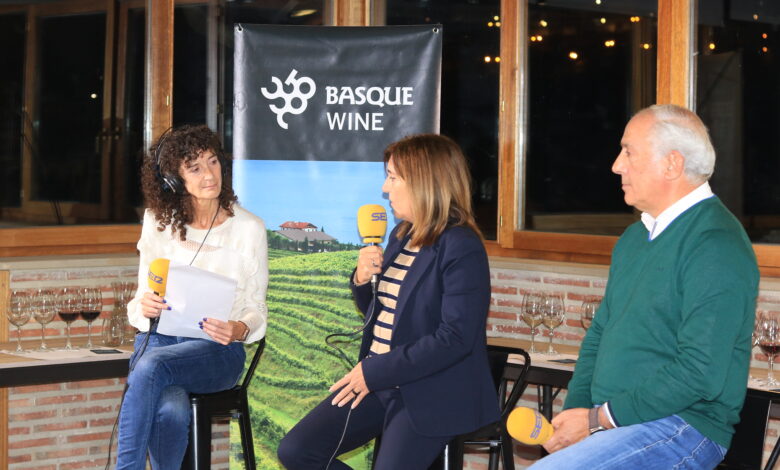 amaia-barredo-destaca-la-alta-calidad-de-los-vinos-alaveses-en-el-programa-“destino-rioja-alavesa”,-emitido-por-la-cadena-ser-en-euskadi-desde-laguardia.