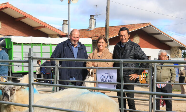 amaia-barredo-destaca-la-singularidad-de-la-feria-de-san-martin,-en-santa-cruz-de-kanpetzu