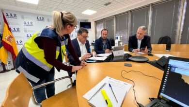 el-dispositivo-canario-retomo-a-mediodia-los-trabajos-en-valencia-tras-el-repliegue-de-ayer-por-seguridad