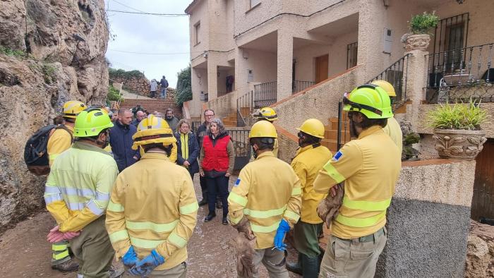 el-gobierno-regional-adopta-medidas-provisionales-para-favorecer-la-gestion-de-los-residuos-generados-por-la-dana-en-letur-y-mira