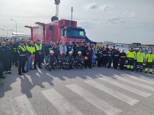 mas-de-70-efectivos-de-los-grupos-de-emergencia-y-personal-de-una-planta-termosolar-han-participado-en-el-simulacro-desarrollado-en-alcazar-de-san-juan