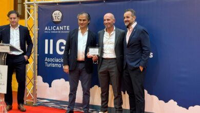 la-plaza-alicante-tour-recibe-el-premio-innovacion-de-asociacion-por-el-turismo-cruceros