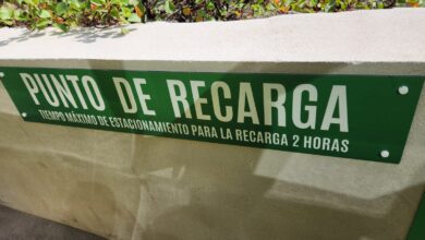 el-area-de-salud-de-el-hierro-dota-a-sus-centros-dependientes-de-aparcamientos-para-vehiculos-electricos