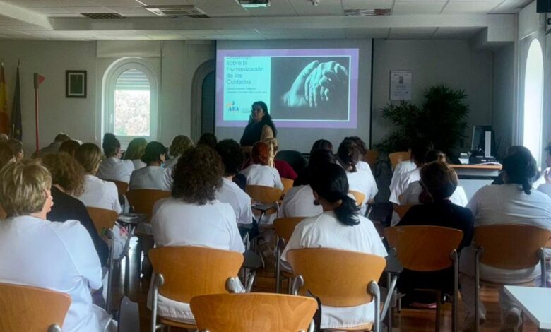 el-hospital-publico-guadarrama,-premiado-por-su-‘escuela-de-cuidadores’-en-reconocimiento-a-la-atencion-integral-en-la-rehabilitacion-al-paciente