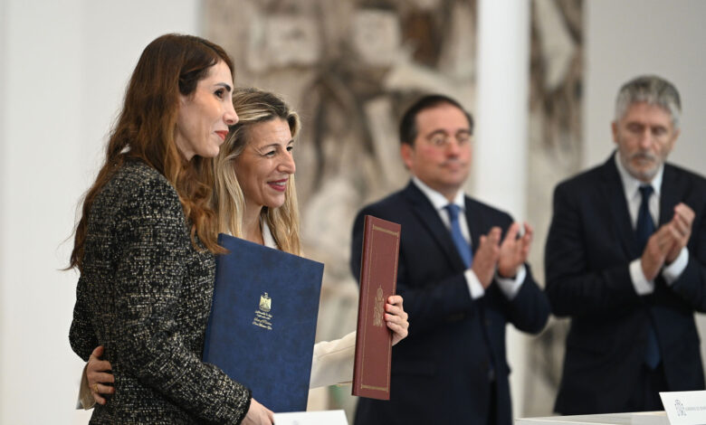 yolanda-diaz-refuerza-la-colaboracion-sociolaboral-con-palestina-firmando-un-memorado-de-entendimiento