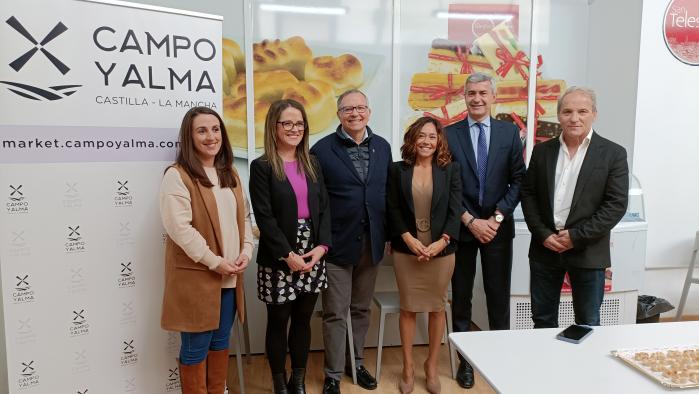 castilla-la-mancha-promociona-la-igp-mazapan-de-toledo-y-los-vinos-de-calidad-de-cara-a-la-campana-de-navidad