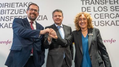 gobierno-vasco-y-gobierno-de-espana-firman-el-acuerdo-que-hara-efectiva-la-transferencia-del-servicio-de-cercanias-ferroviario-a-euskadi-el-proximo-enero