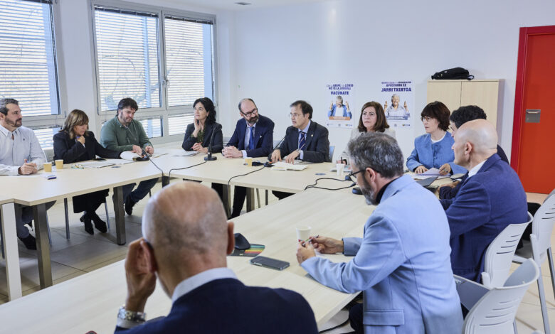 alberto-martinez:-“euskadi-avanza-hacia-un-nuevo-modelo-de-salud-accesible-y-de-atencion-cercana,-basado-en-la-prevencion-individual-y-colectiva”