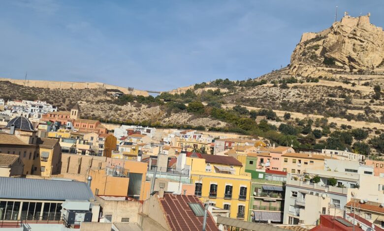 alicante-refuerza-las-inspecciones-de-pisos-turisticos-con-la-policia-de-barrio