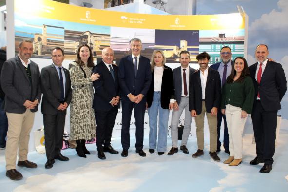 el-gobierno-regional-destaca-los-records-de-turistas-en-la-provincia-de-toledo-y-su-potencial-para-el-turismo-astronomico-que-promociona-en-fitur