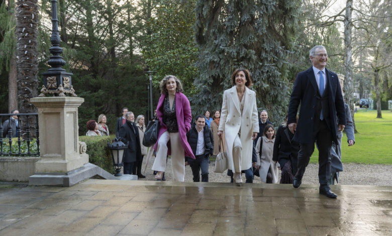 el-lehendakari-preside-el-acto-de-toma-de-posesion-del-nuevo-rector-de-la-universidad-del-pais-vasco-upv/ehu,-joxerramon-bengoetxea