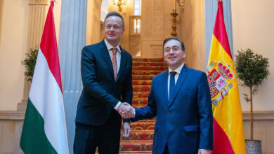 albares-recibe-al-ministro-de-exteriores-hungaro,-peter-szijjarto,-para-abordar-la-agenda-europea-y-bilateral