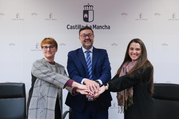 castilla-la-mancha,-‘save-the-children’-y-fundacion-cotec-firman-un-convenio-para-investigar-sobre-el-fenomeno-de-la-promocion-de-curso