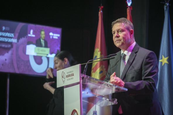 el-presidente-de-castilla-la-mancha-se-compromete-y-garantiza-“cero-recortes”-en-prestaciones-y-servicios-sociales