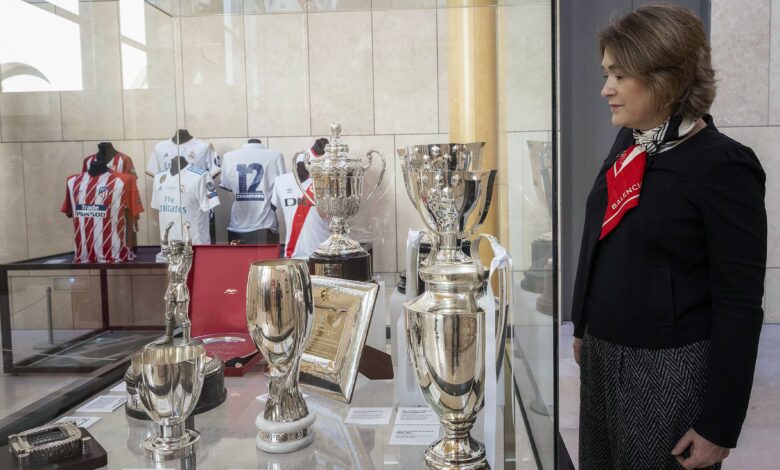 el-museo-de-historia-de-madrid-recorre-el-legado-deportivo-de-la-ciudad-a-traves-de-sus-trofeos