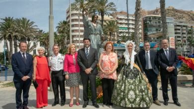 alicante-dedicara-un-paseo-en-gran-via-sur-a-policia-nacional-con-motivo-del-bicentenario