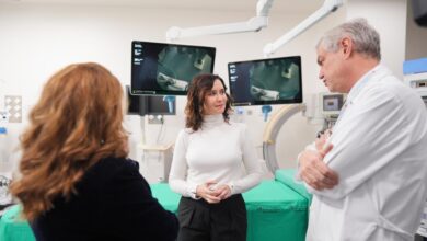 diaz-ayuso-inaugura-la-unidad-de-endoscopia-de-digestivo-del-hospital-publico-puerta-de-hierro-majadahonda,-una-de-las-mas-avanzadas-de-europa