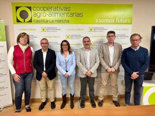 el-gobierno-regional-senala-que-las-cooperativas-agroalimentarias-son-clave-para-afrontar-con-exito-el-desarrollo-rural-y-el-reto-demografico