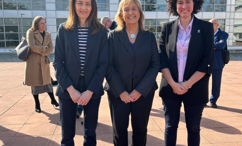 miren-dobaran-y-amaya-angulo-se-reunen-con-la-directora-del-institut-de-seguretat-publica-de-catalunya-en-barcelona