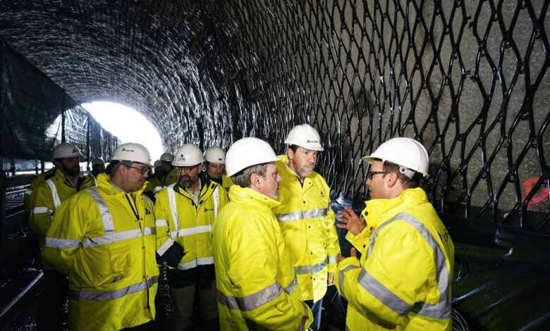 oscar-puente-visita-las-obras-de-mejora-del-tunel-de-gaintxurizketa-para-conectar-el-pais-vasco-con-francia-por-tren-de-alta-velocidad