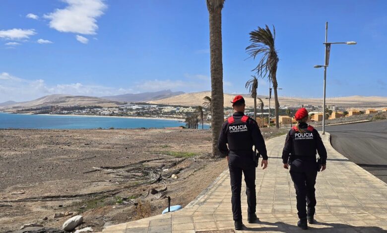 la-policia-autonomica-patrulla-desde-hoy-en-fuerteventura-para-reforzar-la-seguridad