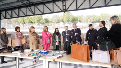 el-ayuntamiento-destruye-miles-de-articulos-falsificados,-incautados-por-policia-municipal-tras-diversas-intervenciones-y-venta-ambulante-ilegal