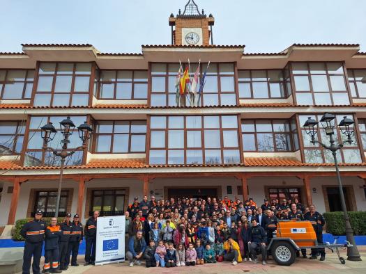 el-gobierno-regional-entrega-nuevo-material-a-las-agrupaciones-de-proteccion-civil-de-la-provincia-de-ciudad-real-y-refuerza-su-formacion