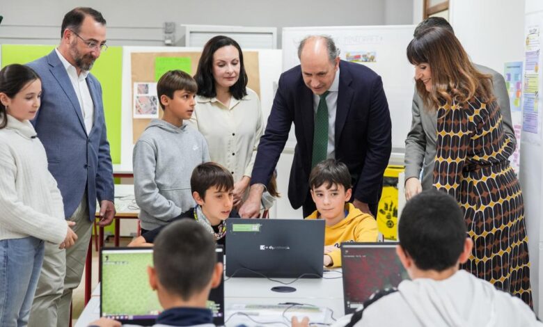 la-comunidad-de-madrid-crea-minemad,-la-primera-liga-intermunicipal-de-minecraft-para-que-los-alumnos-conozcan-el-patrimonio-de-la-region