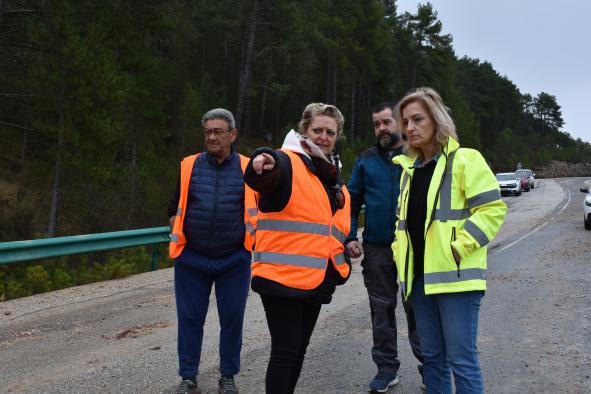 el-gobierno-regional-retoma-las-obras-de-reconstruccion-de-la-carretera-cm-2201-con-las-voladuras-para-el-prestamo-de-materiales