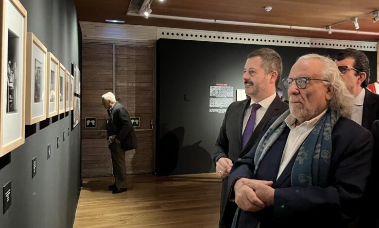 la-comunidad-de-madrid-dedica-una-exposicion-a-la-vida-y-obra-del-director-de-teatro-jose-luis-alonso-manes