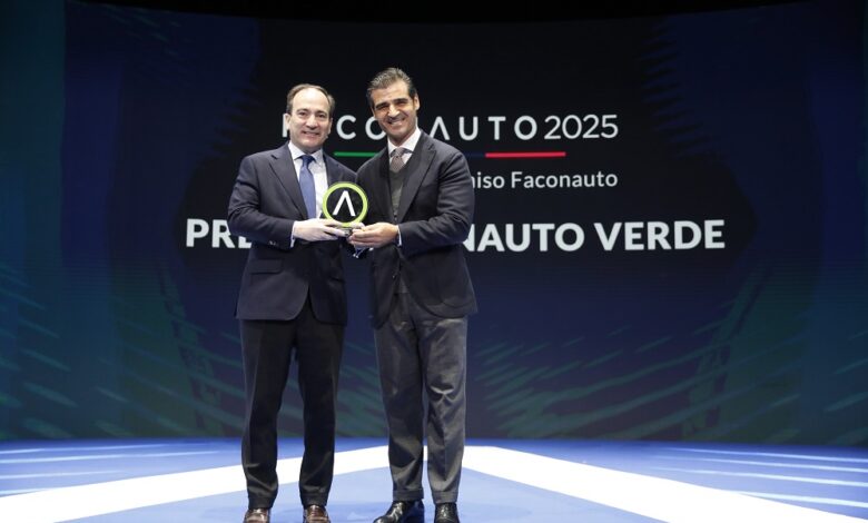 el-ayuntamiento-de-madrid-recibe-el-premio-faconauto-verde-por-sus-ayudas-cambia-360
