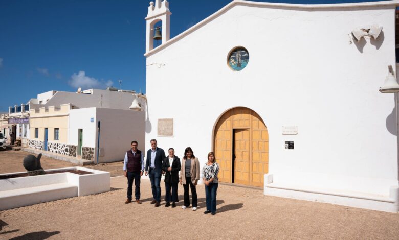 el-gobierno-de-canarias-intervendra-en-el-entorno-de-la-iglesia-de-nuestra-senora-del-carmen-en-la-graciosa