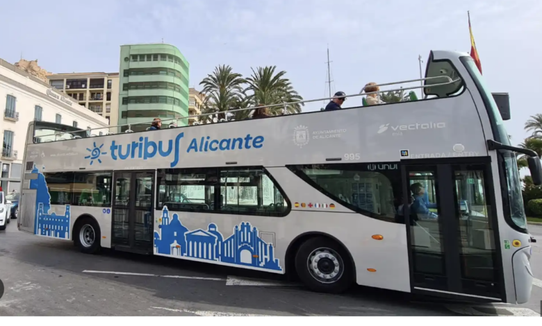 alicante-adelanta-a-san-jose-el-servicio-del-turibus-para-recorrer-lugares-singulares