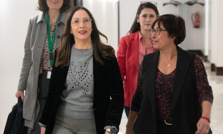 la-consejera-pedrosa-pide-liderazgo-linguistico-a-las-direcciones-de-los-centros-en-la-presentacion-del-instituto-para-el-aprendizaje-del-euskera-y-de-las-lenguas