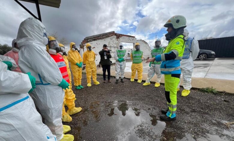 profesionales-del-summa-112-de-la-comunidad-de-madrid-participan-en-unas-‘jornadas-nacionales-de-emergencias-y-catastrofes’-con-un-simulacro-de-explosion-quimica
