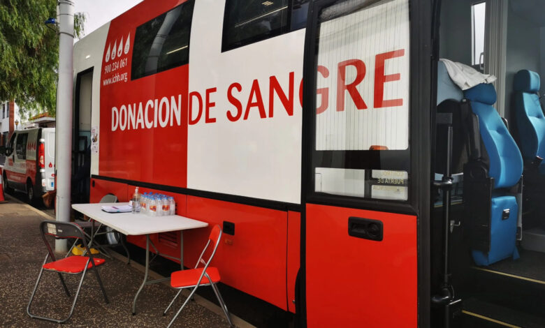 hemodonacion-instala-una-unidad-movil-junto-al-ayuntamiento-de-antigua-en-fuerteventura