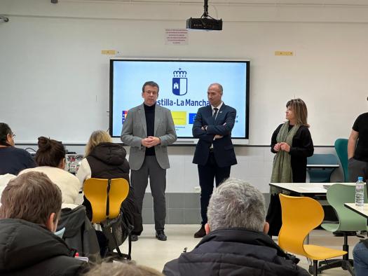 el-gobierno-regional-situa-como-referente-al-ies-‘julian-zarco’-de-mota-del-cuervo-en-el-desarrollo-del-proyecto-´integra-ia´