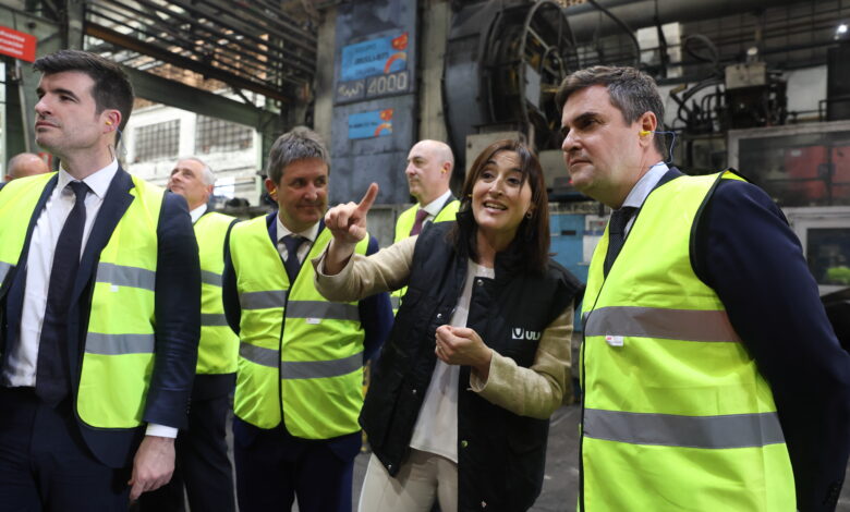 el-consejero-mikel-jauregi-visita-el-grupo-cooperativo-ulma,-referente-en-el-desarrollo-de-soluciones-tecnologicas-avanzadas-para-la-industria