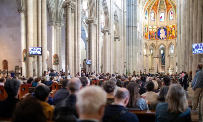 1.200-personas-disfrutaron-del-concierto-de-semana-santa-de-la-banda-sinfonica-municipal-en-la-catedral-de-la-almudena