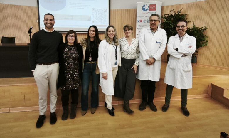 enfermeros-del-centro-de-salud-colmenar-de-oreja-aportan-la-vision-de-atencion-primaria-en-una-jornada-sobre-vacunacion-celebrada-en-el-hospital-del-tajo