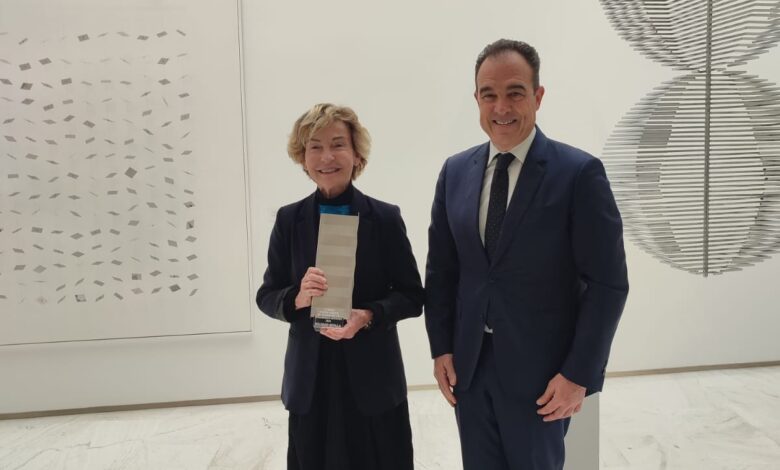 soledad-sevilla-recibe-el-premio-eusebio-sempere-en-el-maca