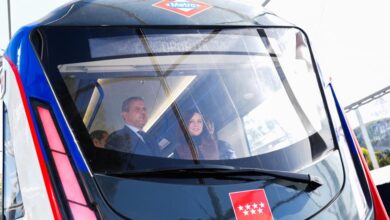 diaz-ayuso-presenta-el-tren-del-futuro-que-estrenara-la-circulacion-automatizada-en-el-metro-de-madrid