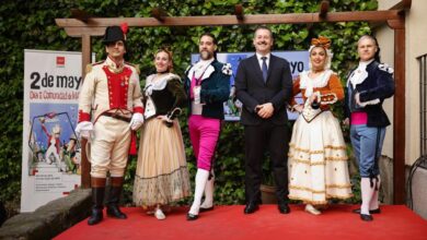la-comunidad-de-madrid-presenta-la-programacion-de-las-fiestas-del-2-de-mayo-con-zarzuelas,-danzas-goyescas-y-conciertos-de-camela-y-carolina-durante